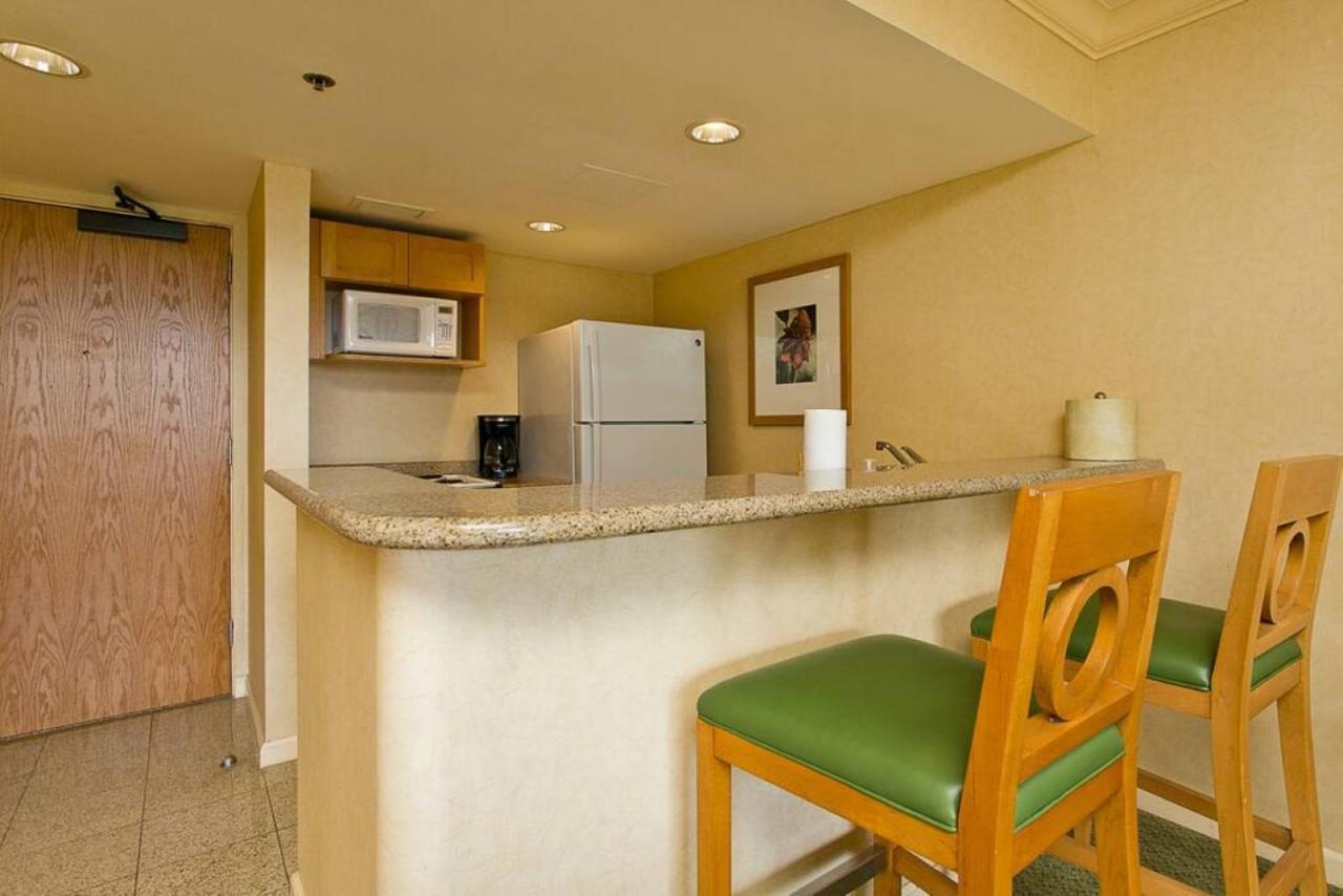 Ilikai Apt 308 - Spacious Studio With Stunning Ocean & Harbor Views Honolulu Kültér fotó